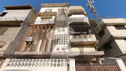 پی ای سی ایچ ایس بلاک 2 پی ای سی ایچ ایس,جمشید ٹاؤن,کراچی میں 6 کمروں کا 8 مرلہ مکان 4.5 کروڑ میں برائے فروخت۔