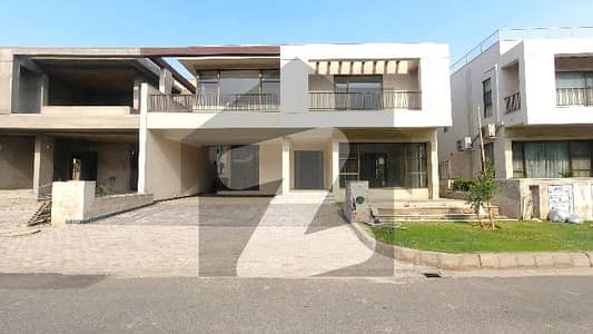One Kanal Company Finished Villa Non Golf View For Sale
