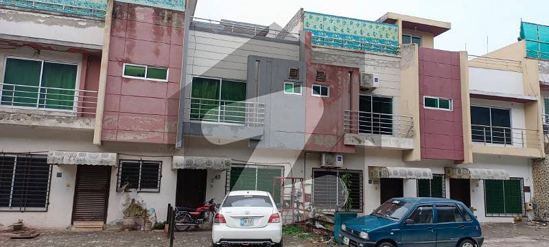 پیراڈائز وِلا آپارٹمنٹس ڈی ۔ 17,اسلام آباد میں 4 کمروں کا 3 مرلہ مکان 1.15 کروڑ میں برائے فروخت۔