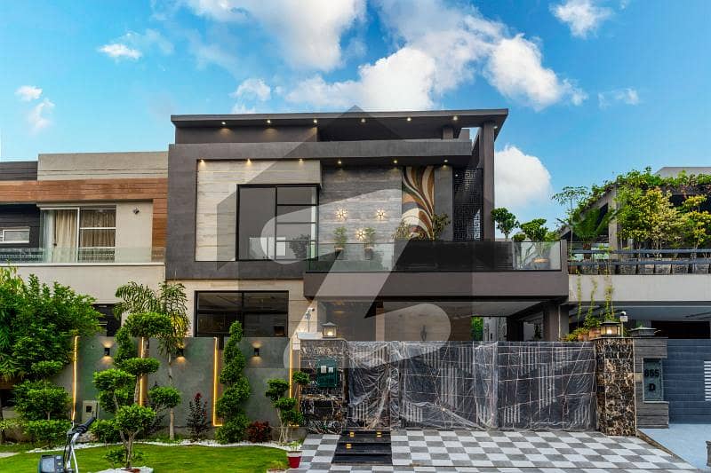 10 Marla Most Beautifull Modern Design House For Sale At Hot Location Near To park