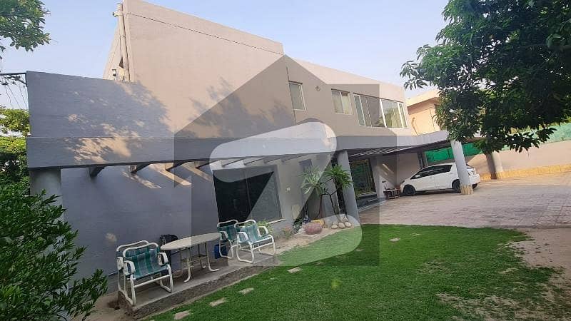 ڈی ایچ اے فیز 2 ڈیفنس (ڈی ایچ اے),لاہور میں 6 کمروں کا 2 کنال مکان 15.0 کروڑ میں برائے فروخت۔