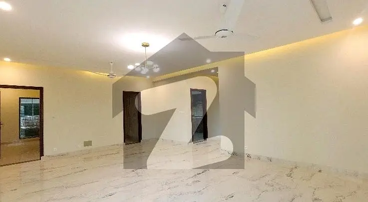 Ready To sale A Flat 10 Marla In Askari 11 - Sector D Lahore