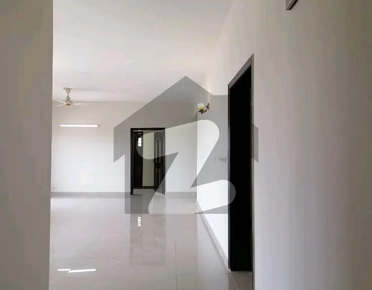 Flat For sale In Rs. 30500000
