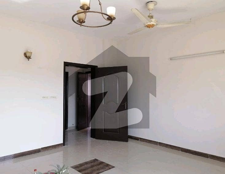 Unoccupied Flat Of 12 Marla Is Available For sale In Askari