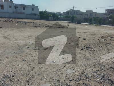 1000 Yards Divided Residential Plot For Sale At Most Outstanding And Wanted Loaction At Main Khayaban-e- Badar In Dha Defence Phase 5 Karachi.