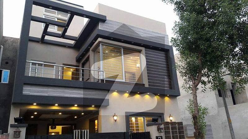 A BEAUTIFUL 5 MARLA HOUSE FOR SALE IN AA BLOCK SECTOR D BAHRIA TOWN LAHORE