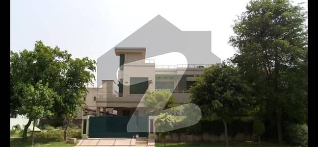 1 Kanal Furnished House with 5 Bedrooms Available For Rent in DHA Phase 5 Block H |