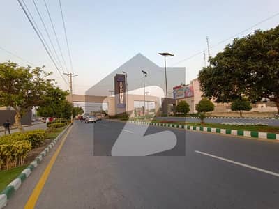ایل ڈی اے ایوینیو لاہور میں 10 مرلہ رہائشی پلاٹ 1.1 کروڑ میں برائے فروخت۔