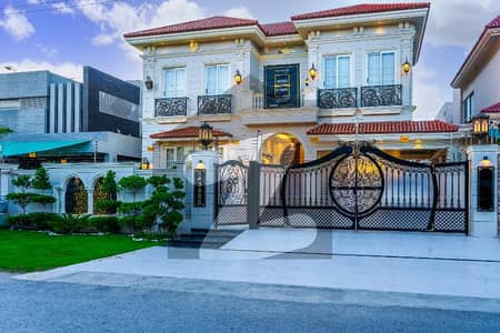 1 Kanal Most Luxurious Spanish Villa For Sale At Hot Location Near To Park/School/Commercial/MacDonald
