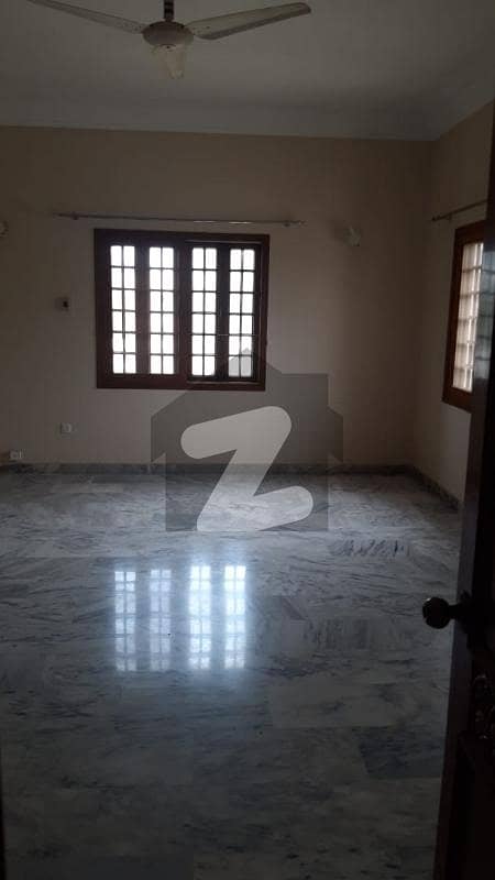 ڈی ایچ اے فیز 5 ڈی ایچ اے ڈیفینس,کراچی میں 6 کمروں کا 2 کنال مکان 5.5 لاکھ میں کرایہ پر دستیاب ہے۔