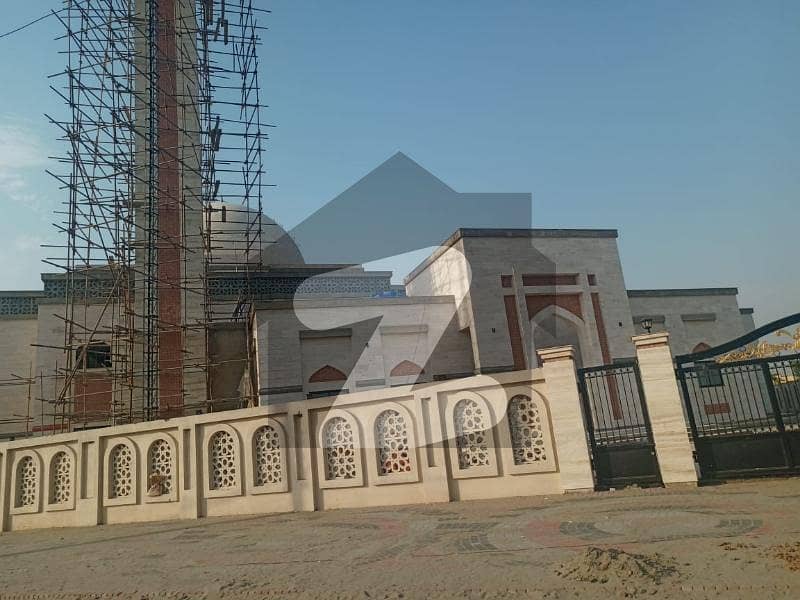 1 Kanal Semi Commerical 60ft Road Near to Central Park Near to Masjid Near to 150ft Road