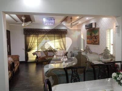 1 Kanal Used Just like New House for Sale in Nishtar Block Bahria Town Lahore