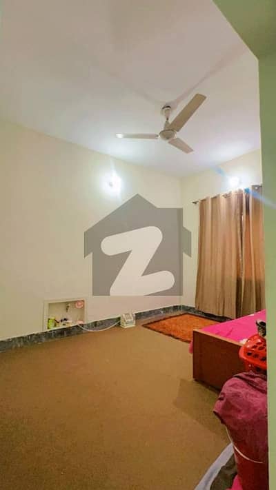 حیات آباد فیز 1 - ڈی4 حیات آباد فیز 1,حیات آباد,پشاور میں 2 کمروں کا 0 مرلہ کمرہ 30.0 ہزار میں کرایہ پر دستیاب ہے۔