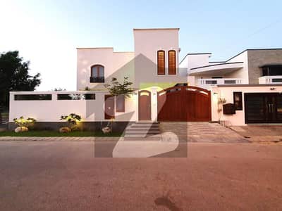 ONE OF A KIND COMFORTS OF A MODERN LIFESTYLE 666 Yards Bungalow For Sale in DHA Phase 8 Karachi