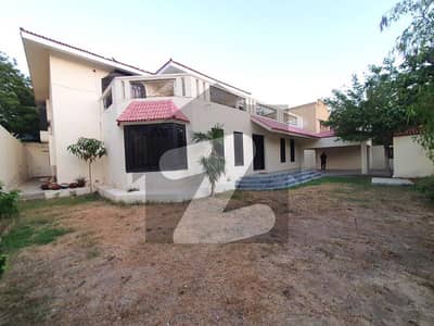 Army Housing Near Zamzama Park Owner Built 800 Yards Bungalow For Sale in DHA Phase 5 Karachi