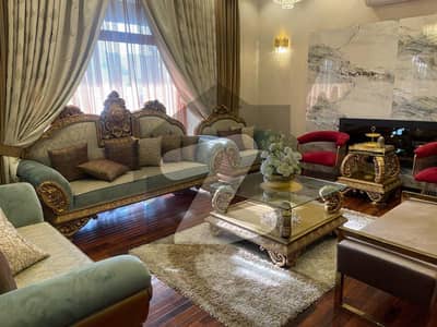 ڈی ایچ اے فیز 7 ڈیفنس (ڈی ایچ اے),لاہور میں 5 کمروں کا 1 کنال مکان 9.0 کروڑ میں برائے فروخت۔