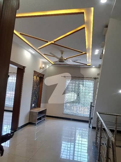 25*40 Double Story House Available For Sale G-13/1 IDeal location
(Like Brend New)