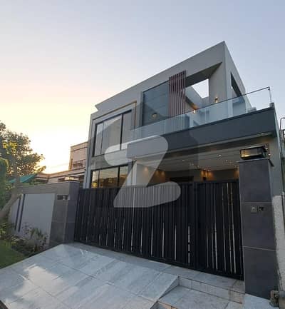 9 Marla Brand New fully Modern House for sale in banker avenue society