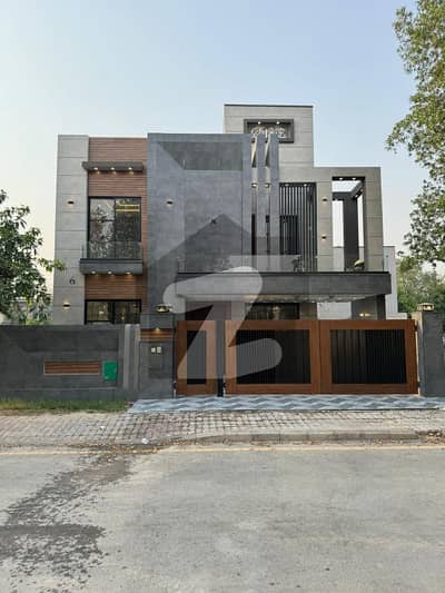 Brand New house for Sale in Ghaznvi Block Bahria Town Lahore