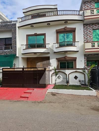 4 MARLA 25X40 HOUSE FOR SALE IN G13 ISB PRIME LOCATION OF SECTOR