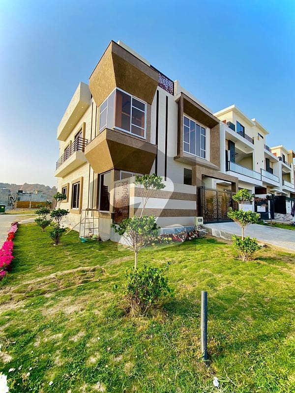 10 MARLA 35X70 BRAND NEW HOUSE FOR SALE IN G13 ISB PRIME LOCATION OF G13 ISB