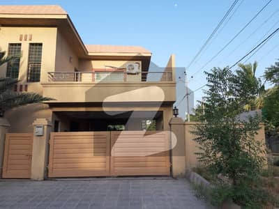 New Design SD House 350 Yds West Open Corner Available for Sale in Phase 2 Askari 5 Malir Cantt Karachi se 2 Askari 5 Malir
