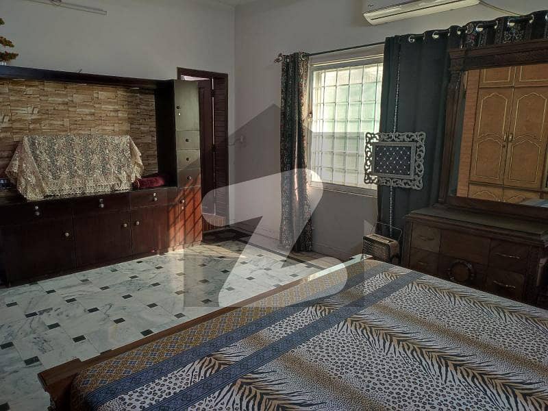 چکلالہ سکیم 3 چکلالہ سکیم,راولپنڈی میں 4 کمروں کا 10 مرلہ مکان 4.1 کروڑ میں برائے فروخت۔