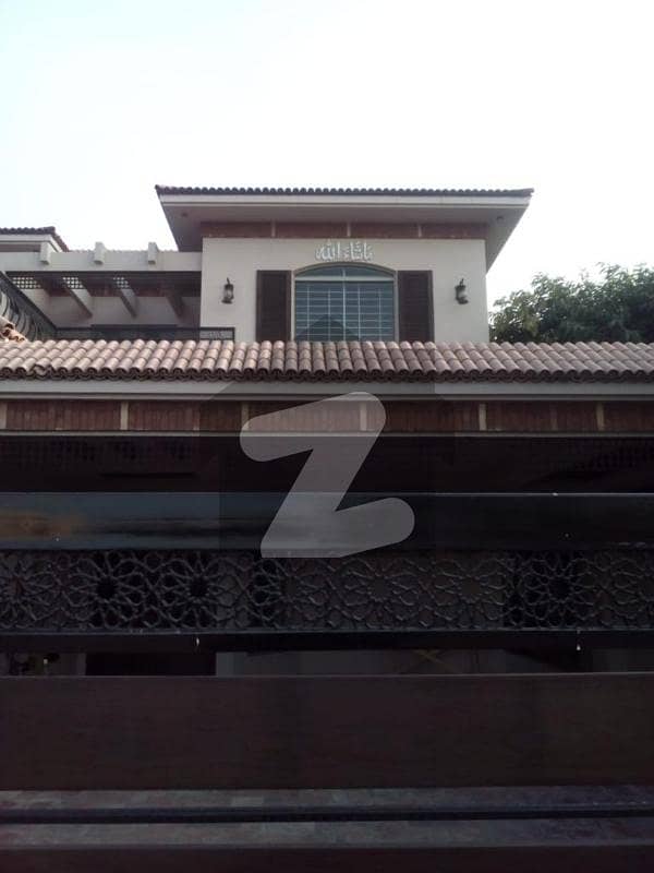 Dha Phase 4 Kanal Upper Portion Semi Furnished For Rent