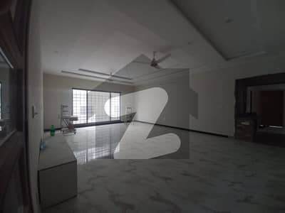 1 Kanal Full House For Rent In Phase 7