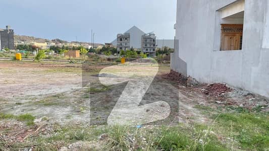 Investor Rate 5 Marla Plot For Sale