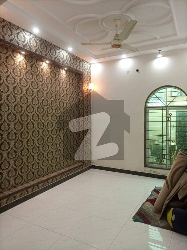 کینال گارڈن لاہور میں 3 کمروں کا 10 مرلہ مکان 45.0 ہزار میں کرایہ پر دستیاب ہے۔