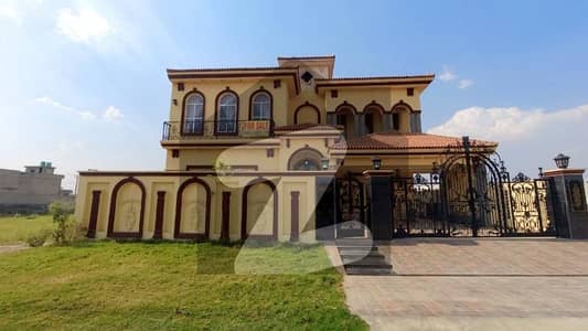 Spacious Prime Location 1 Kanal House Available For Sale In LDA Avenue
