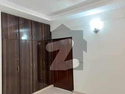 10 Marla 3 Bedroom Apartment Available For Sale In Askari 11 Lahore