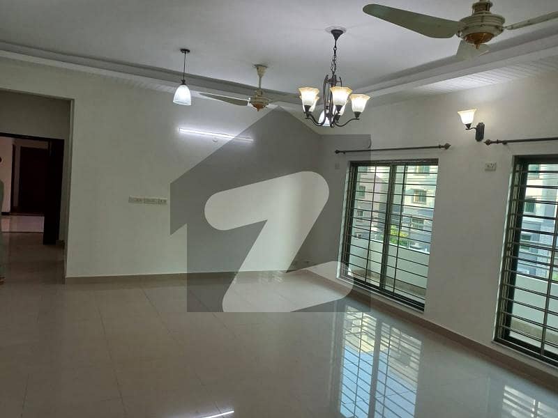 Brand New 12 Marla 4 Bedroom Apartment For Rent in Askari 11 Lahore
