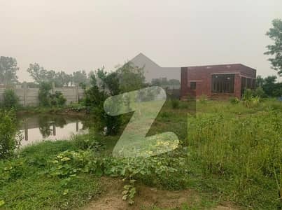 Premium 5 Kanal Farm House Is Available For sale In Lahore