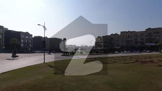 Unoccupied Commercial Plot Of 1600 Square Feet Is Available For sale In Bahria Town
