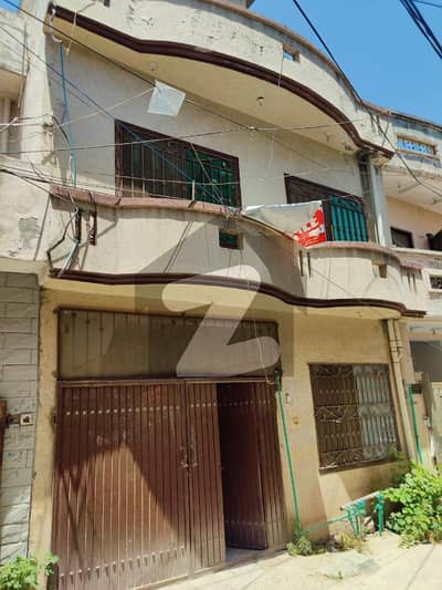 بہارہ کھوہ اسلام آباد میں 5 کمروں کا 4 مرلہ مکان 1.35 کروڑ میں برائے فروخت۔