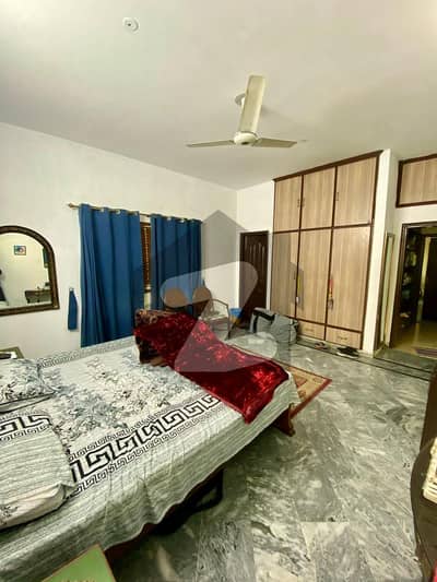 اسٹیٹ لائف ہاؤسنگ فیز 1 اسٹیٹ لائف ہاؤسنگ سوسائٹی,لاہور میں 6 کمروں کا 1 کنال مکان 5.45 کروڑ میں برائے فروخت۔