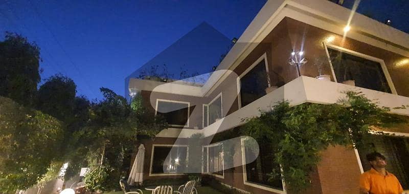 Stunning 2 Kanal Residence With 5 Bedrooms In Model Town Stunning 2 Kanal Residence With 5 Bedrooms In Model Town