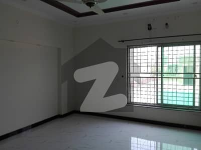 Ideally Located House For sale In Khayaban-e-Amin Available