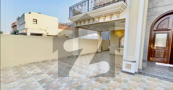 1 KANAL SPANISH WITH BASEMENT FULLY FURNISHED HOUSE FOR RENT IN DHA PHASE 6