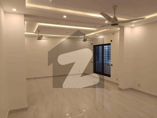 8 Marla Upper Portion Available For Rent
