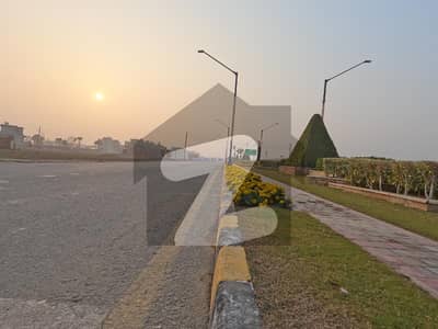 سینٹرل پارک ۔ بلاک اے1 سینٹرل پارک ہاؤسنگ سکیم,لاہور میں 3 مرلہ رہائشی پلاٹ 33.5 لاکھ میں برائے فروخت۔