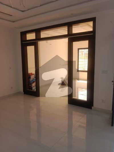10 Marla Brand New House For Rent in Park View City Lahore.