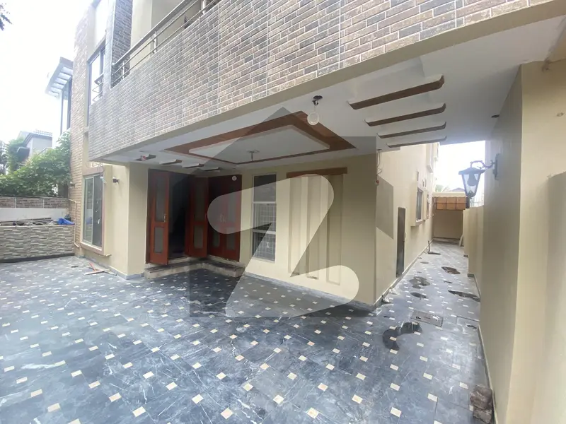 10 MARLA USED HOUSE FOR SALE BAHRIA TOWN LAHORE GULMOHAR BLOCK