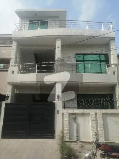 ایوب کالونی راولپنڈی میں 4 کمروں کا 7 مرلہ مکان 1.95 کروڑ میں برائے فروخت۔