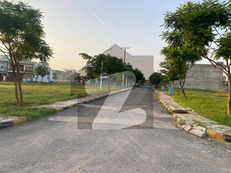 10 Marla Develop Possession Back to Main Boulevard 65 Series Plot For Sale In Best Price