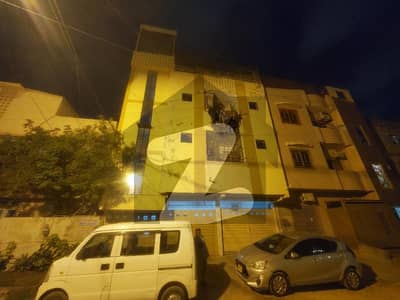 شرف آباد گلشنِ اقبال ٹاؤن,کراچی میں 4 کمروں کا 6 مرلہ مکان 2.5 کروڑ میں برائے فروخت۔