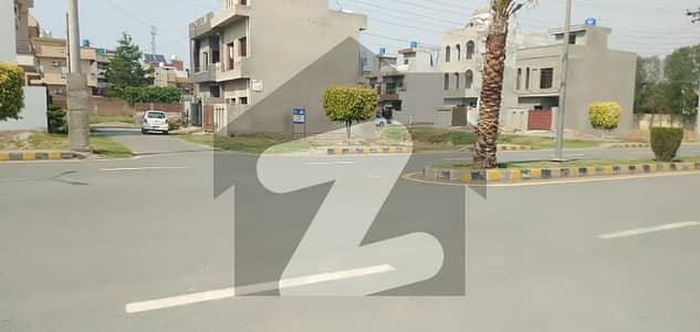 پاک عرب ہاؤسنگ سوسائٹی لاہور میں 3 مرلہ رہائشی پلاٹ 44.0 لاکھ میں برائے فروخت۔