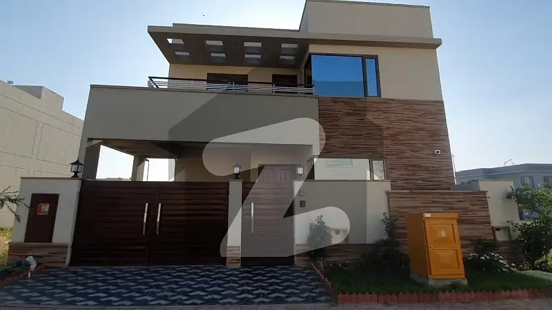 Ready To Move 272 Sq Yd 4 Bed DDL Luxury Villa FOR SALE. Only 3 km From Main Entrance Of BTK